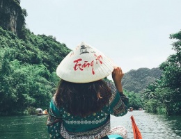 Chuyên nghiệp, tận tình với khách hàng